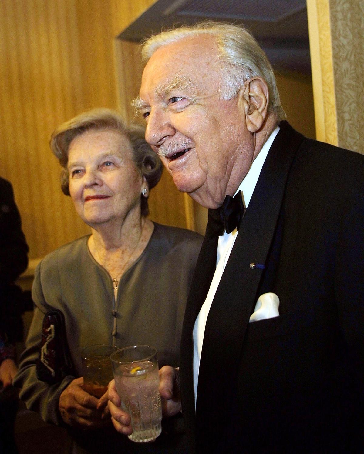 Betsy and Walter Cronkite arrive at the annual White House Correspondents Dinner in Washington on May 4, 2002. (Manny Ceneta/Getty Images)