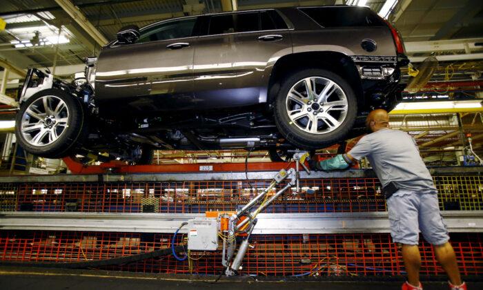GM to Pay US Workers up to $10,250 in Profit Sharing for 2021