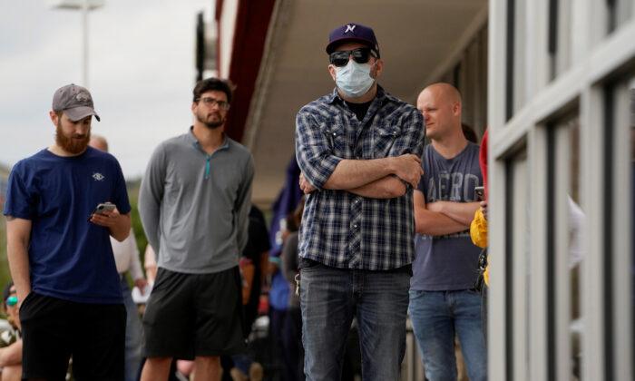 Expanded Unemployment Benefits Hurting Pandemic Recovery: Goldman Sachs