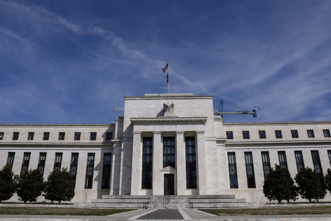 No ‘V’-Shape Return From Devastating US Job Loss, Fed Policymakers Say