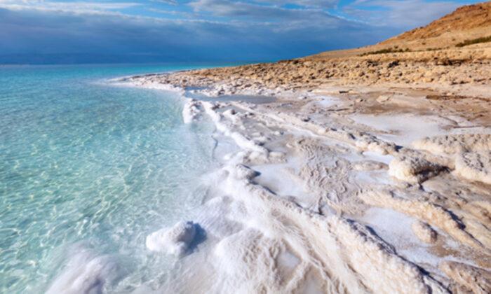 Artist Submerges Dress in the Dead Sea to Create Spectacular Salt-Covered Wedding Gown