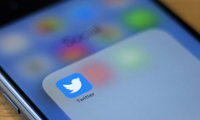 Twitter Says Investigating Errors on Website
