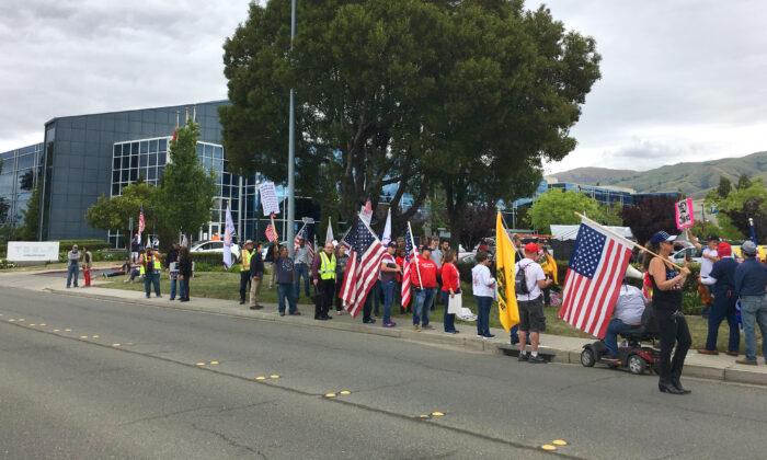 Tesla Receives Support from New California Movement at a Rally for Freedom