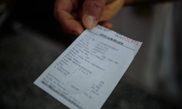 Some Restaurants Charging Customers ‘COVID Surcharge’ During Pandemic