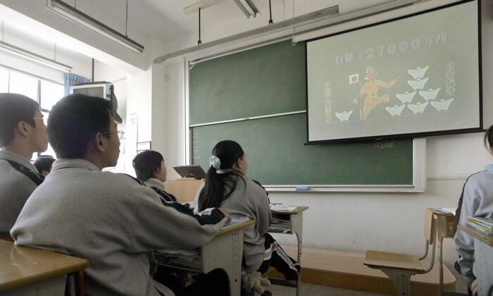 Five Biggest Lies That Are Officially Taught to School Students in China