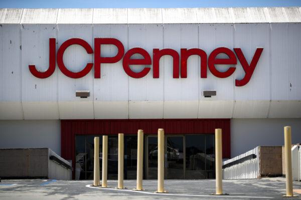 A view of a temporarily closed JCPenney store at The Shops at Tanforan Mall in San Bruno, California, on May 15, 2020. (Justin Sullivan/Getty Images)