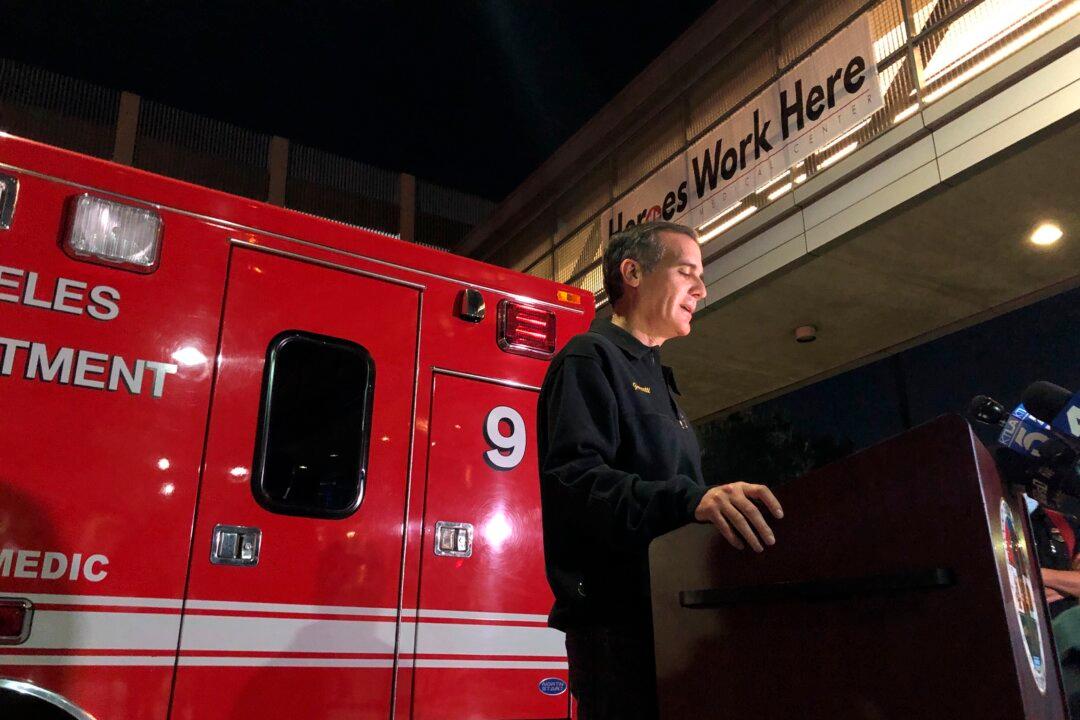 11 Firefighters Injured in Major Emergency as Fire Engulfs Downtown LA Building