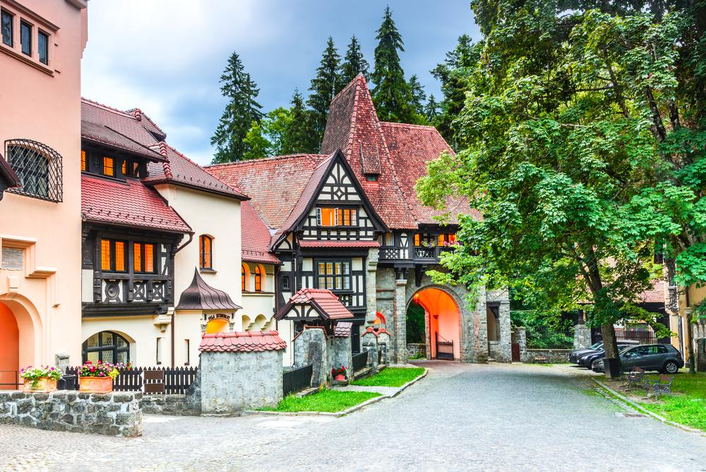 The town of Sinaia. (cge2010/Shutterstock)