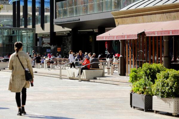 Restaurants and cafes can open for up to 20 patrons to dine in, Perth, Western Australia, May 18, 2020. (Will Russell/Getty Images)