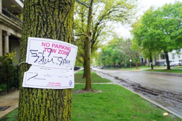 A notice near Philadelphia Romanian Church of God in Chicago prohibits parking on May 17, 2020, between 7 a.m. and 9 p.m. (Cara Ding/The Epoch Times)