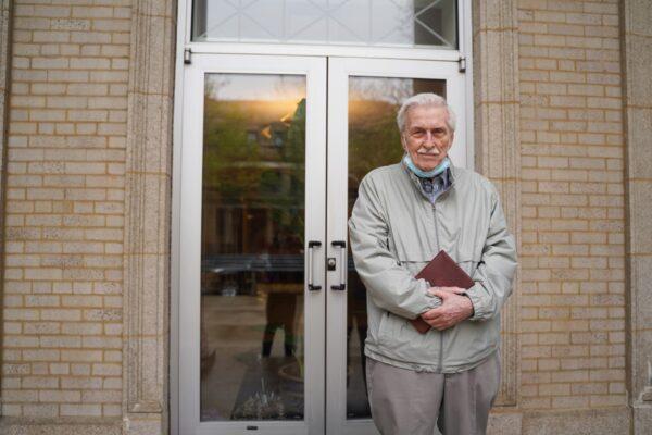 Tom Gobelman stands outside Philadelphia Romanian Church of God in Chicago on May 17, 2020. (Cara Ding/The Epoch Times)