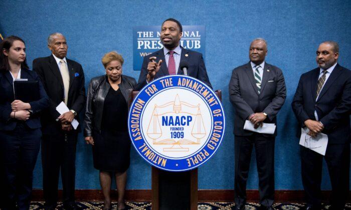 NAACP Tells Student-Athletes to Avoid Florida’s Colleges After State Bans DEI Programs