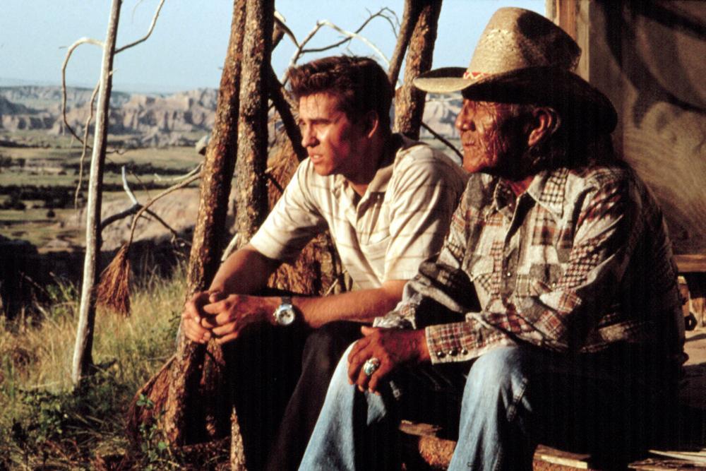  Val Kilmer (L) and Chief Ted Thin Elk in "Thunderheart." (TriStar Pictures)