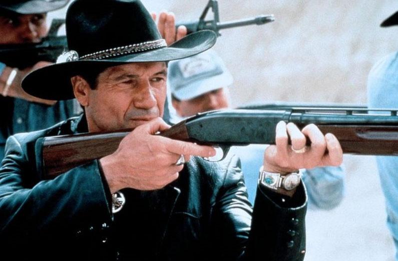 Jack Milton (Fred Ward) as leader of the GOONs, in "Thunderheart." (TriStar Pictures)