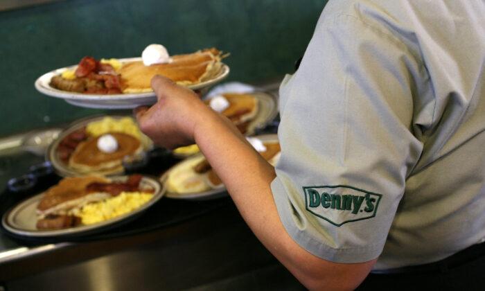 15 Denny’s Restaurants Closing Down Amid Pandemic