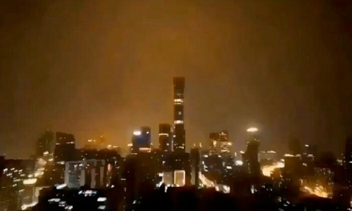 Sky Turns Dark in Beijing as Chinese Regime Convenes for Annual Political Meeting