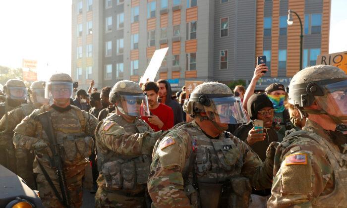 Senate Panel Passes Amendment to Block Using Troops Against Protesters