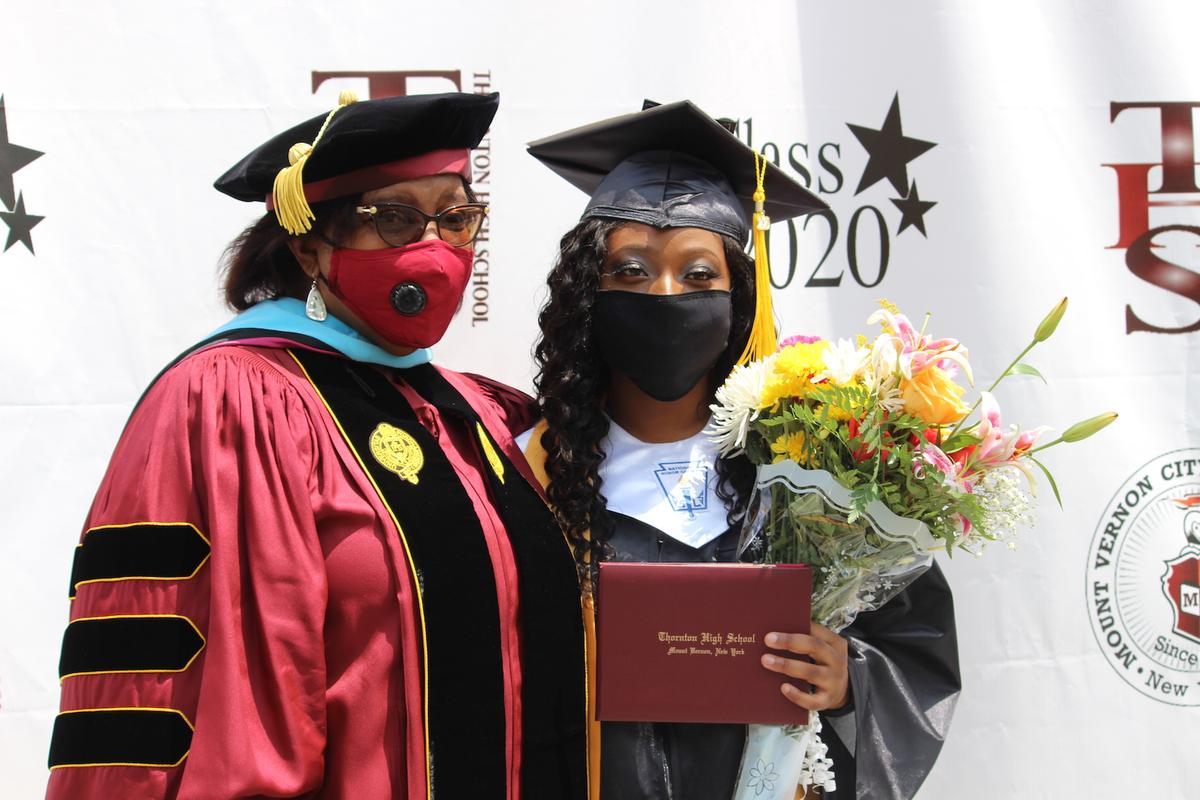 The principal of Nellie A. Thornton High School, Dr. Evelyn Collins, and Valedictorian Ashanti Palmer. (Courtesy of <a href="https://www.mtvernoncsd.org/">Mount Vernon City School District</a>)