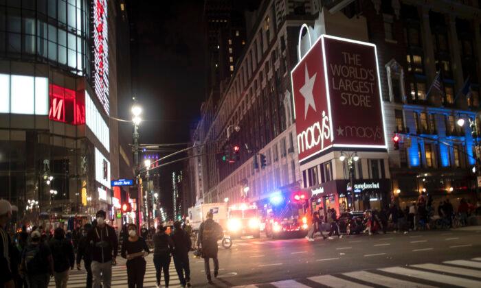 Macy’s Hit as New York Imposes Curfew Amid George Floyd Protests