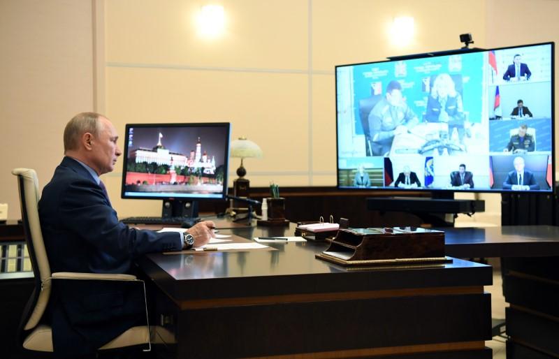 Russia's President Vladimir Putin discusses a diesel fuel leak at a thermal power station in Krasnoyarsk Region and its damage control during a video conference call with officials at the Novo-Ogaryovo state residence outside Moscow, Russia, on June 3, 2020. (Alexei Nikolsky/Kremlin/Sputnik/Reuters)