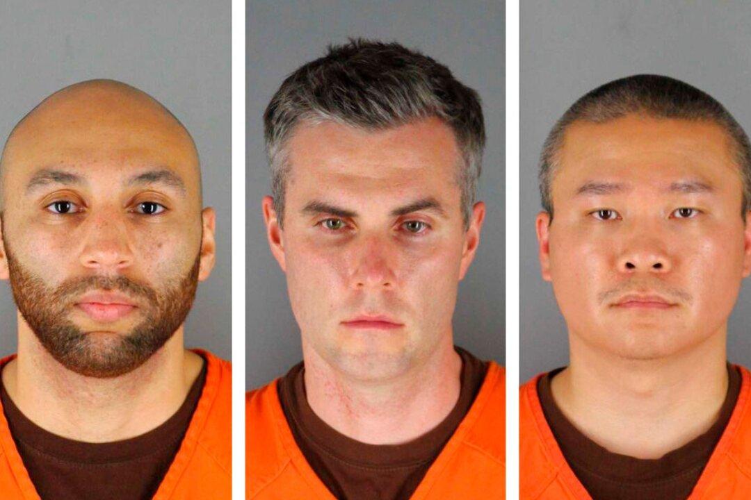 Judge: $750,000 Bail for 3 Ex-Officers Accused in Floyd’s Death