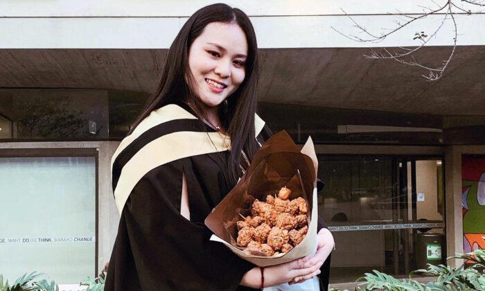 University Student Celebrates Graduation With Bouquet of KFC Fried Chicken From Her Boyfriend