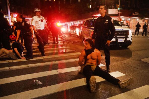 Police make dozens of arrests as demonstrations continue in Manhattan over the killing of George Floyd by a Minneapolis Police officer in New York City on June 3, 2020. (Spencer Platt/Getty Images)