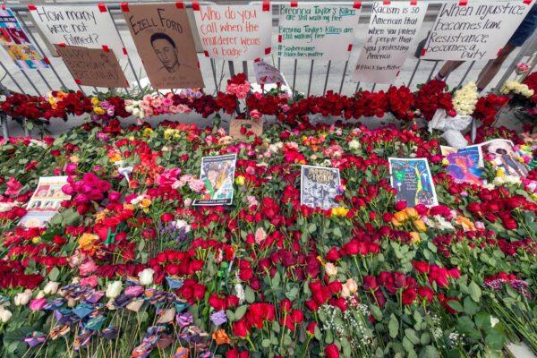 Thousands of flowers are lay outside the Hall of Justice, downtown Los Angeles, sparked by the death of George Floyd, Calif., on June 5, 2020. (Damian Dovarganes/AP Photo)
