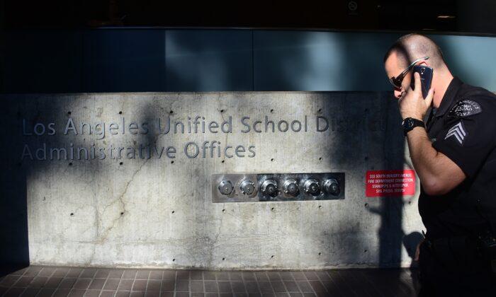 Los Angeles Teachers Union Calls for Disbanding School Police