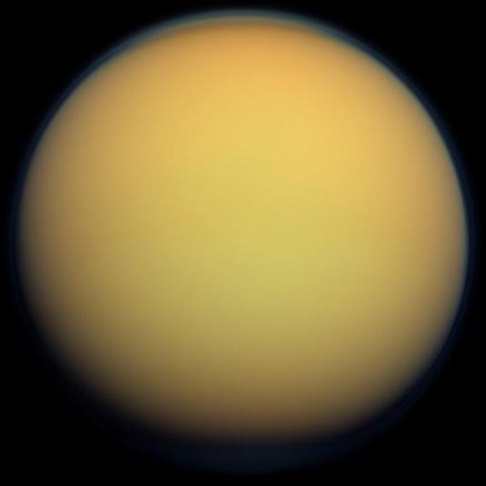 (<a href="https://en.wikipedia.org/wiki/File:Titan_in_true_color.jpg">NASA</a>)