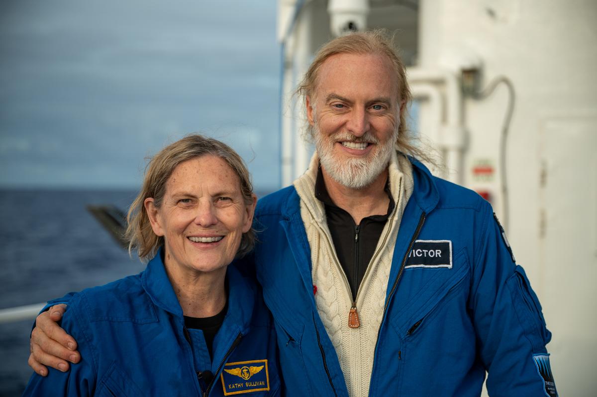Dr. Kathy Sullivan and Victor Vescovo during a Mariana Trench dive. (Courtesy of Enrique Alvarez and <a href="https://www.eyos-expeditions.com/">EYOS Expeditions</a>)