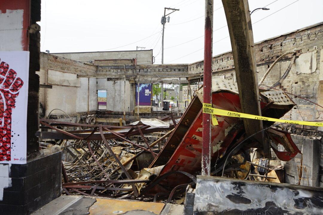 Community Comes Together After Hundreds of Businesses Damaged in Minneapolis Riots