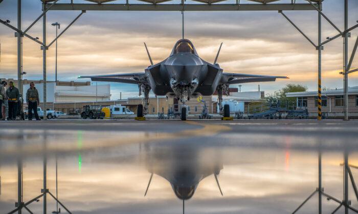 Pentagon Safety Concerns Delay Delivery of Newest Fighter Jet Tech to Australia