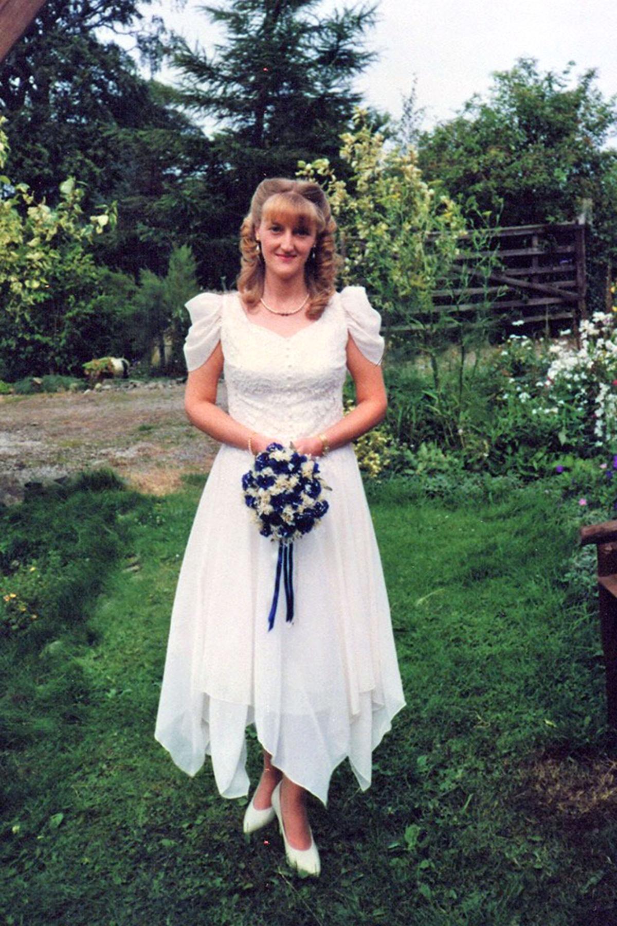 Dawn, from Melton Mowbray, at her wedding day in 1998. (Caters News)