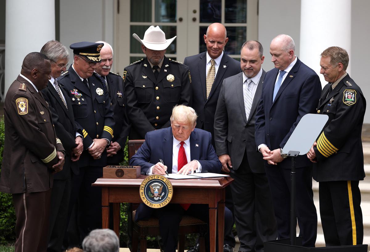 Trump Policing Order: Federal Grants Dependent on Use-of-Force Reform, Misconduct Database