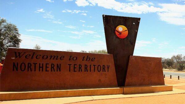 The border into the Northern Territory from South Australia. Mark Kolbe/Getty Images for The World Solar Challange)
