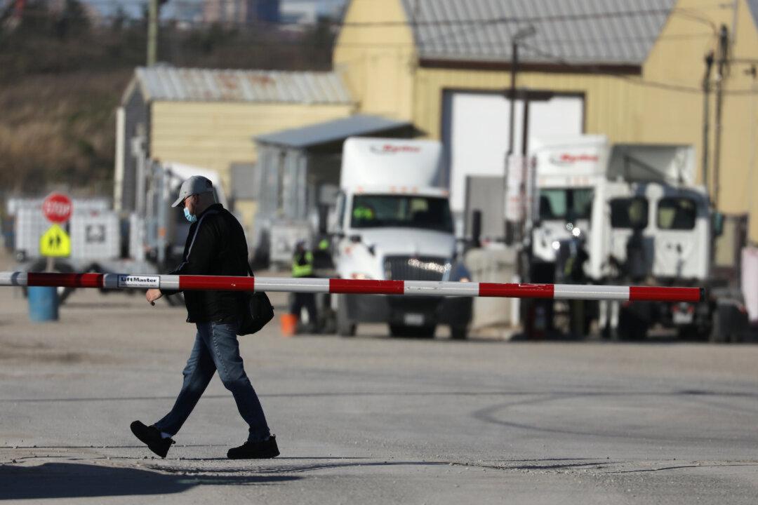 Canada to Overhaul Foreign Worker Program After Farm Coronavirus Outbreaks