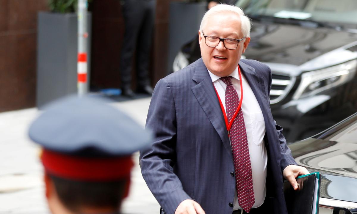 Russian, US Envoys Discuss Nuclear Arms Treaty in Vienna