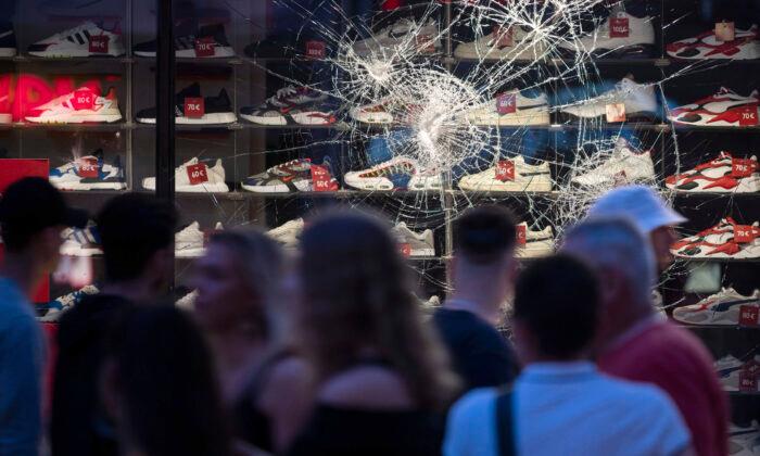 Germany Condemns Weekend Violence, Looting in Stuttgart