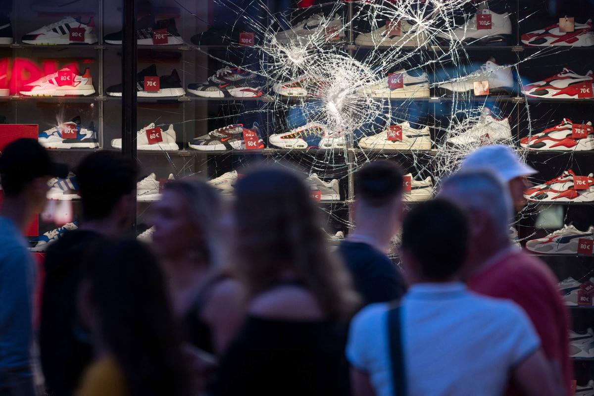 Germany Condemns Weekend Violence, Looting in Stuttgart