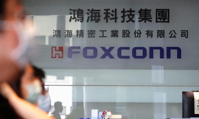 Taiwan’s Foxconn Eyes Further India Investment, Sees Bright Outlook There