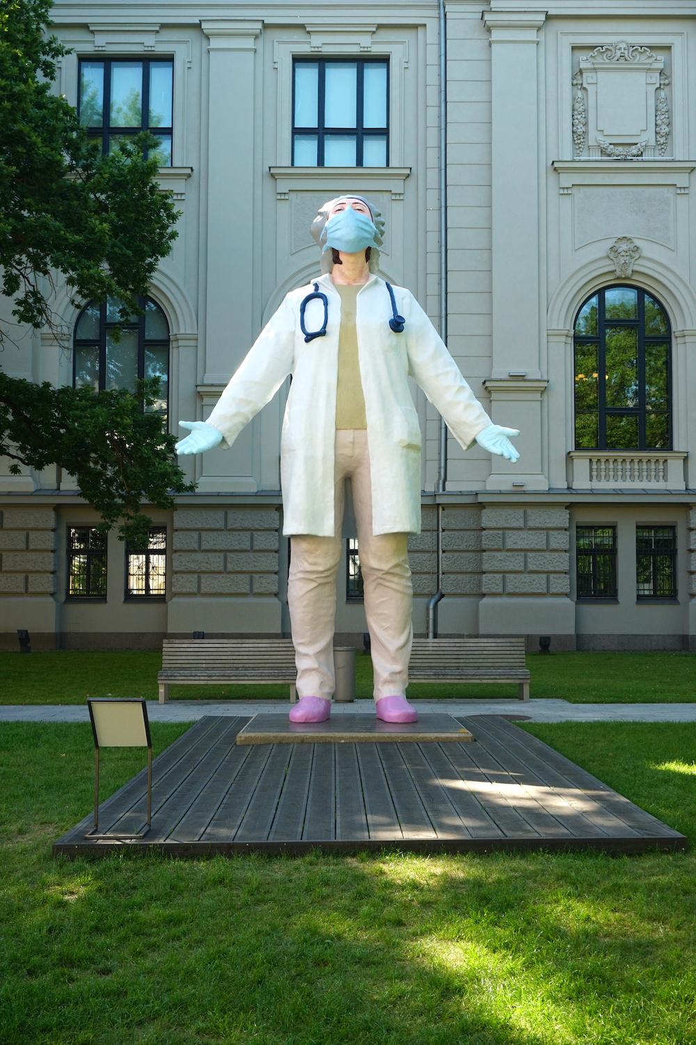 A 6-meter statue in Latvia honors medical workers for their relentless hard work amid the battle against the pandemic. (aijaphoto/Shutterstock)