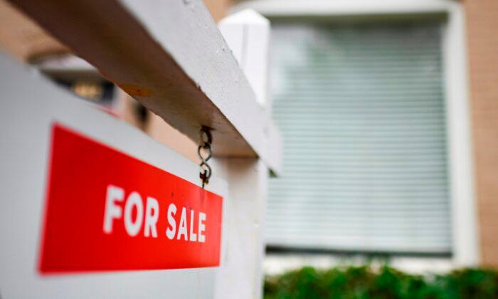 US New Home Sales Rise a Surprisingly Strong 16.6 Percent in May