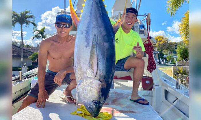 Fishermen in Hawaii Caught 220 Pounds of Tuna and Donated It to Health Care Workers