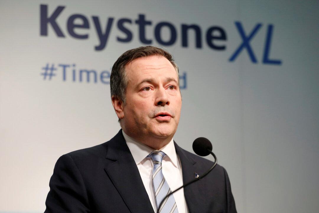 Canada’s Alberta Cuts Corporate Tax Rate, Unveils $10 Billion Infrastructure Program