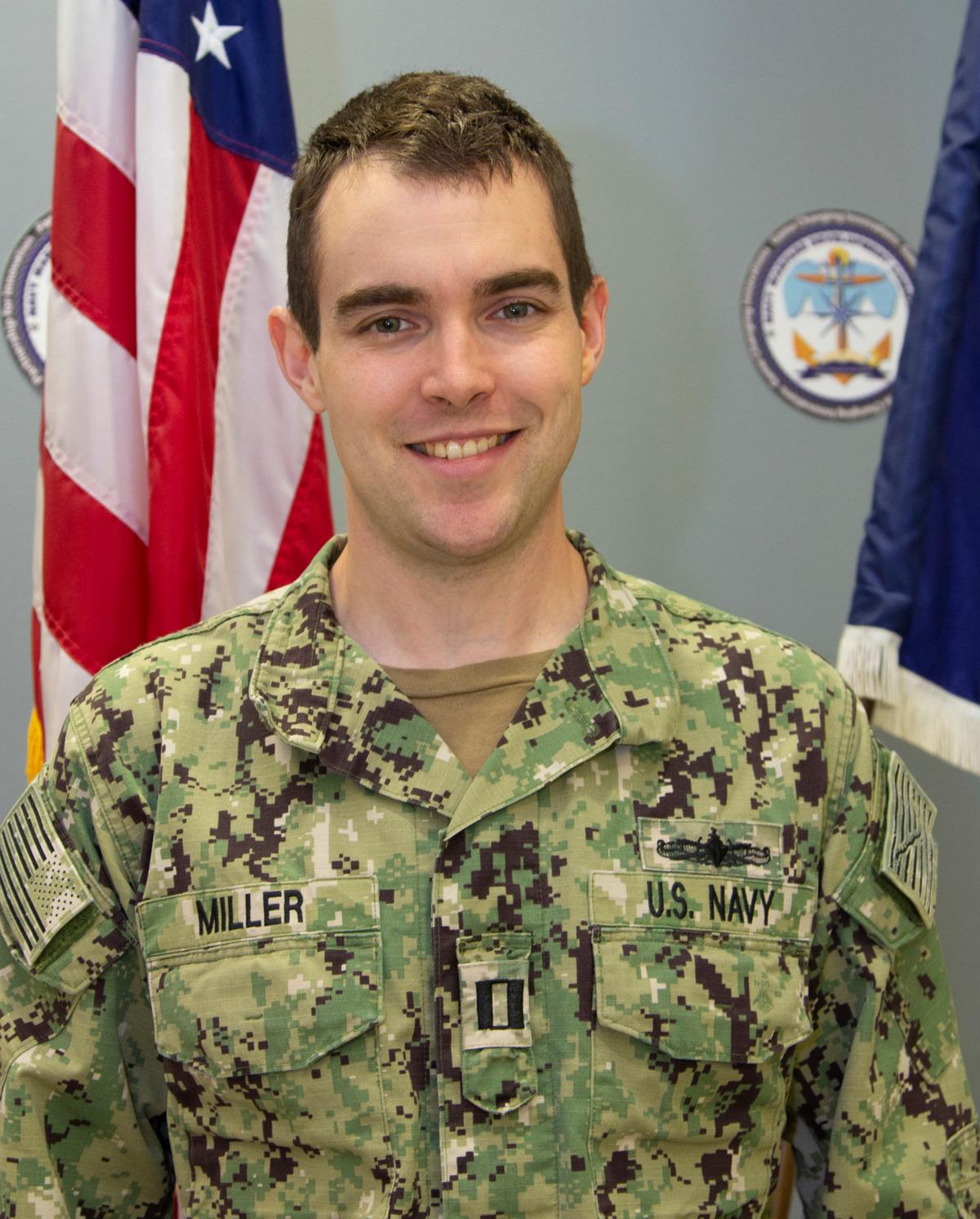 Lt. Miller with Navy Warfare Development Command, Naval Station Norfolk (<a href="https://www.dvidshub.net/image/6247391/norfolk-based-sailor-saves-lives-during-evening-run">Ian Delossantos</a>/U.S. Navy)