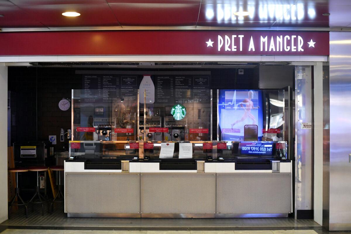  Protective screens are seen at a Pret a Manger store in a shopping centre in Canary Wharf, following the outbreak of the CCP virus, in London, on May 27, 2020. (Dylan Martinez/Reuters)
