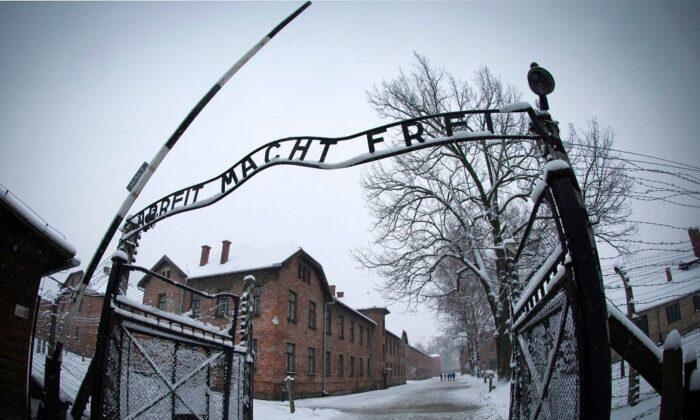 1 in 5 American Young Adults Think the Holocaust Didn’t Happen: Poll