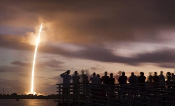 The final Delta II GPS rocket lifts off from Cape Canaveral Air Force Base and launch site SLC-17A in Cape Canaveral, Florida, on Aug. 17, 2009. (Matt Stroshane/Getty Images)