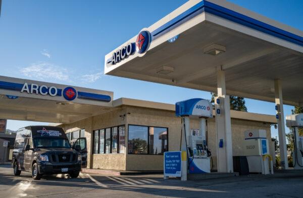 The ARCO gas station on Yucaipa Boulevard, on July 10, 2020. (John Fredricks/The Epoch Times)